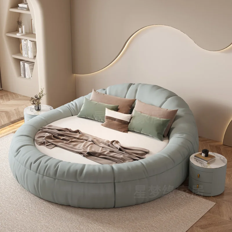 round bed