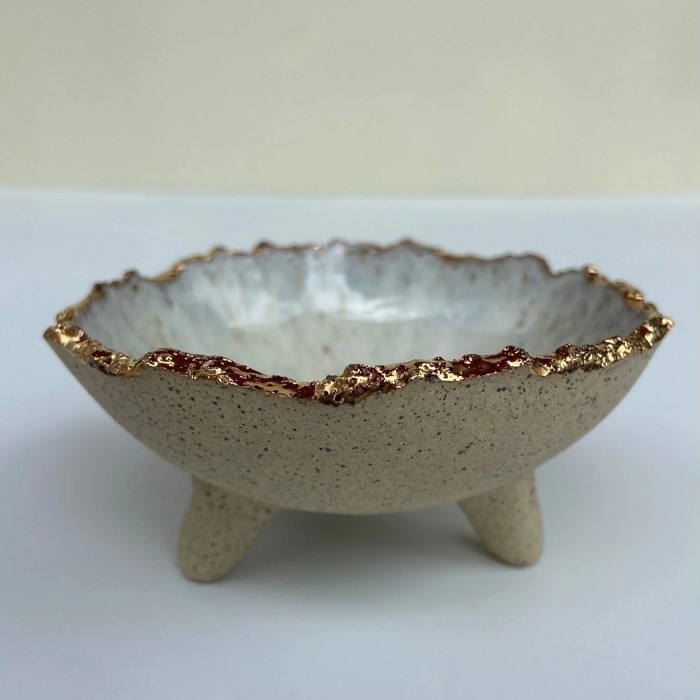 gold luster pottery