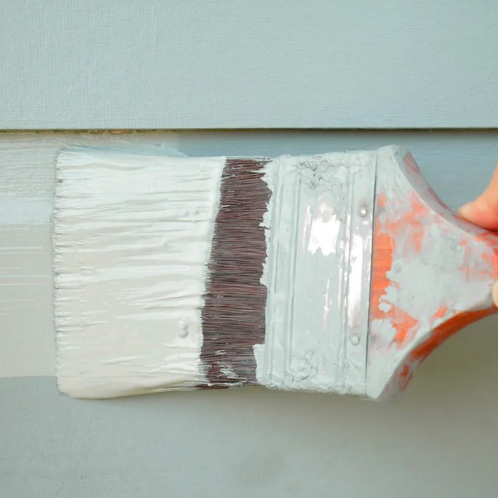 how long does it take for oil paint to dry