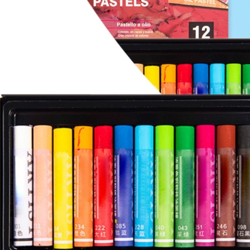 difference between oil pastel and crayons